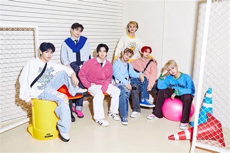 lucky lanang|Global pop group HORI7ON’s concept photos for ‘Lucky’ released.